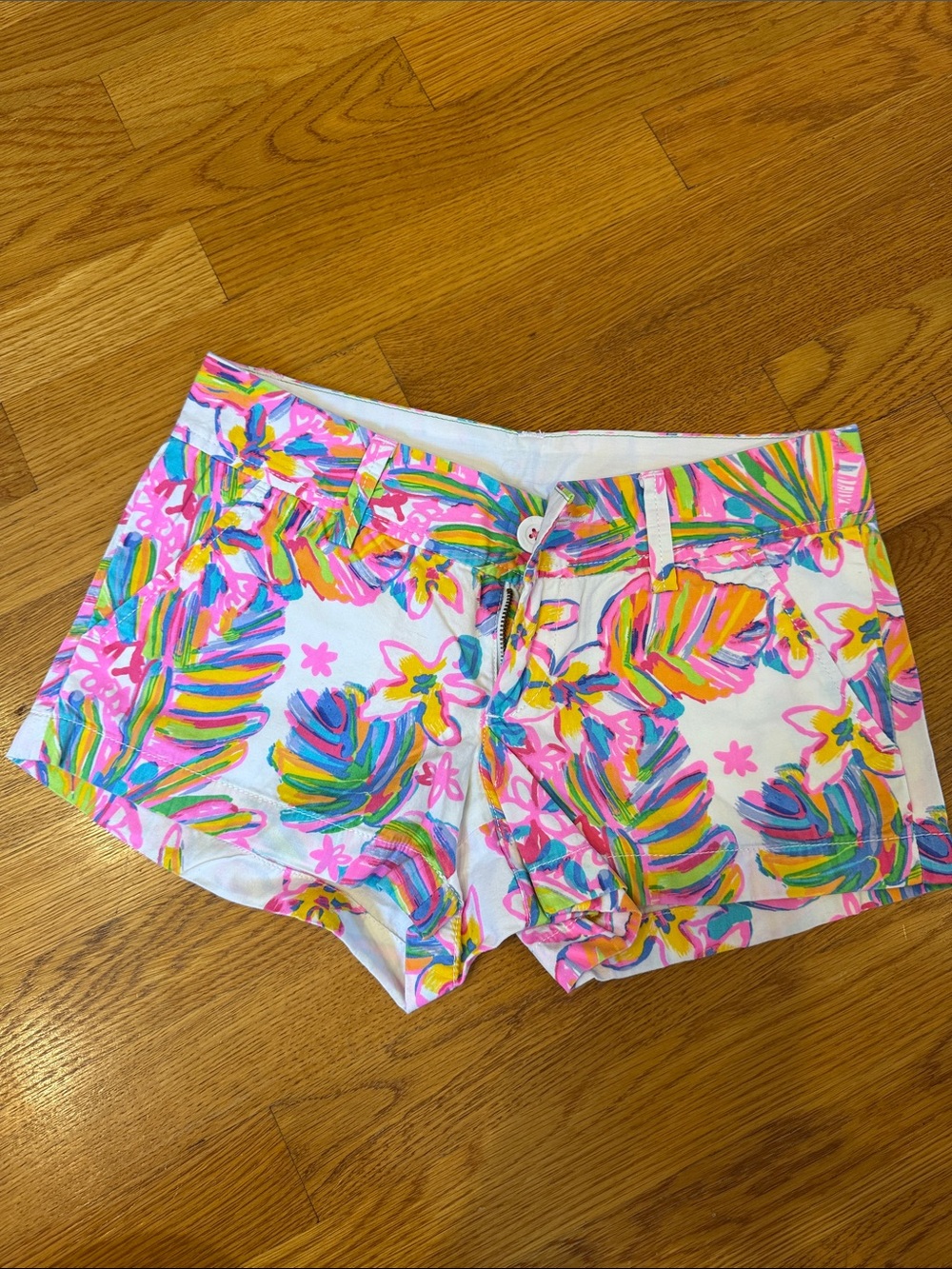 Lilly Pulitzer White Tropical Leaf Print The Walsh Shorts